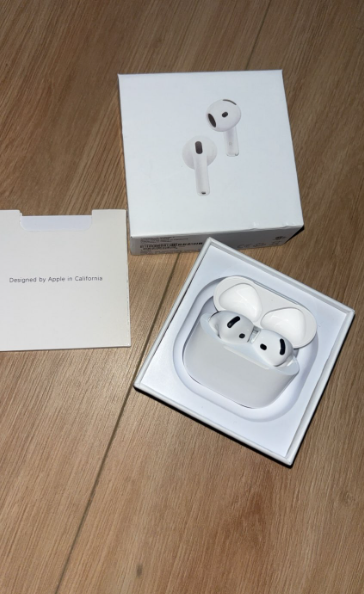 Airpods 4